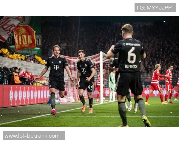 欧冠精彩对决：那不勒斯6比2逆袭拜仁战术解析与神扑回顾