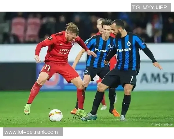 欧联杯激战波尔图与里昂战成平局帽子戏法点燃全场激情