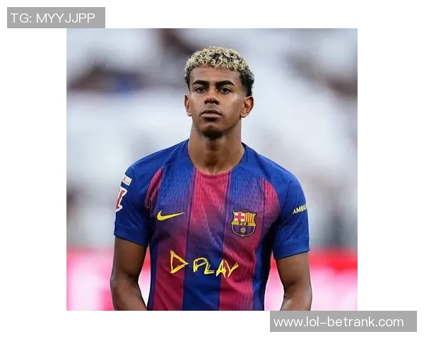 中超赛场惊现冷门拜仁狂胜巴萨五球引发全场震动