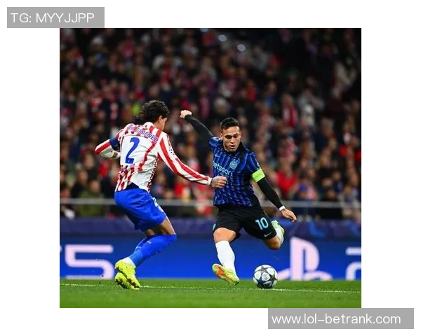 欧冠激战：利物浦逆转那不勒斯四球大战引爆全场热情