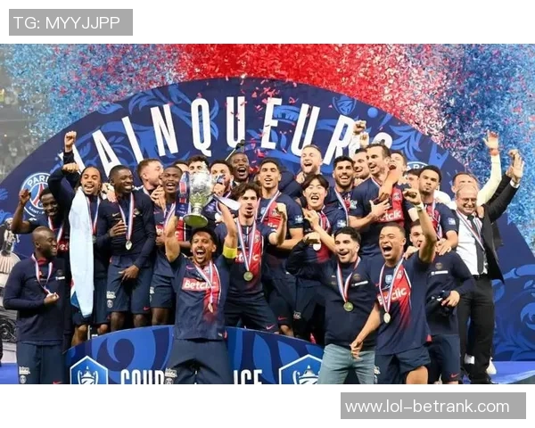 国王杯激战巴黎圣日耳曼与切尔西平局全场沸腾赛后分析引人关注