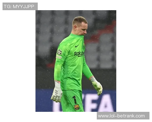 欧冠激战莱比锡与AC米兰互交白卷红牌争议引发全场热议