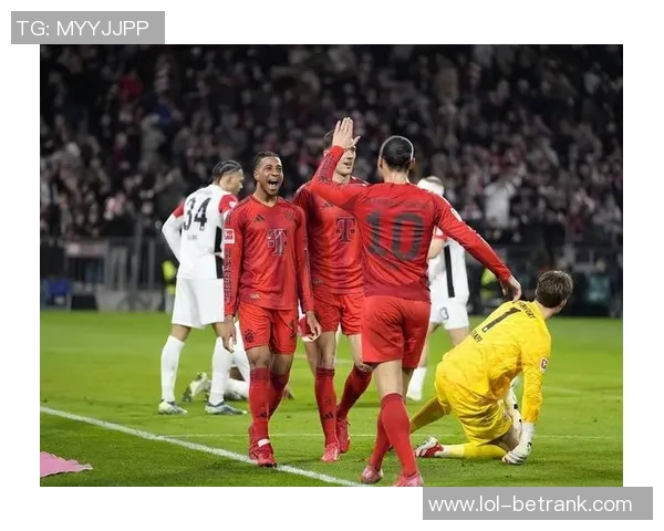 友谊赛精彩回顾：拜仁绝杀皇马全场沸腾战术解析