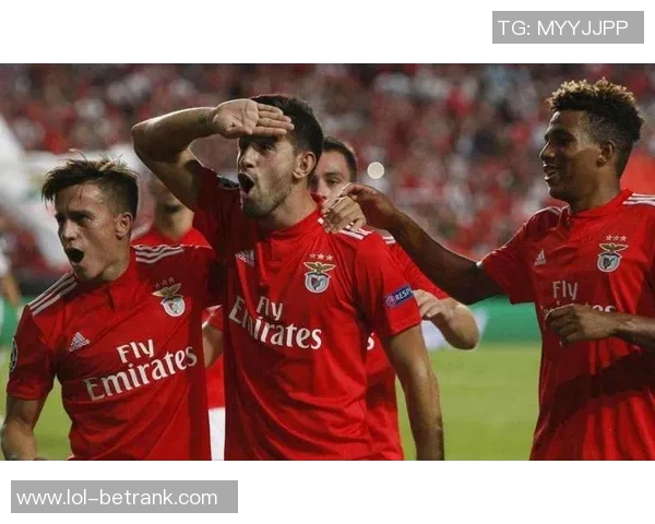 意甲激情对决本菲卡大胜波尔图战术解析与绝杀时刻回顾 意甲激情对决本菲卡大胜波尔图战术解析与绝杀时刻回顾