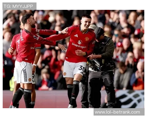 意甲激战莱比锡逆转曼联6-2全场沸腾战术解析与精彩瞬间回顾